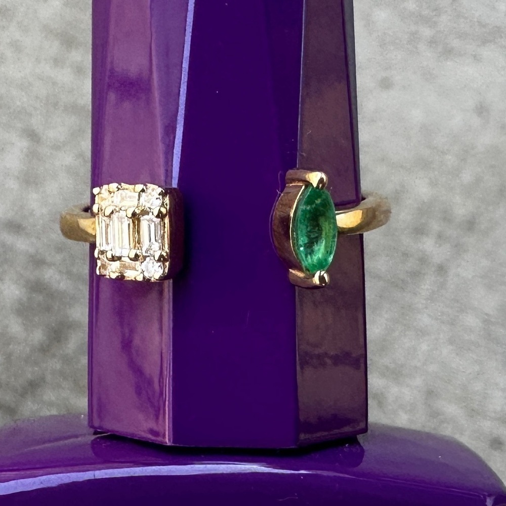 New 14K Gold Ring with Emerald and Diamonds Size 7 - Picture 2 of 11